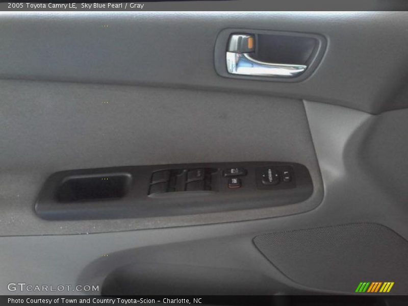 Sky Blue Pearl / Gray 2005 Toyota Camry LE