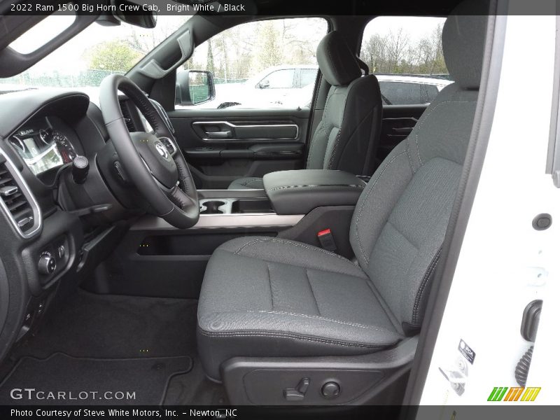 Bright White / Black 2022 Ram 1500 Big Horn Crew Cab
