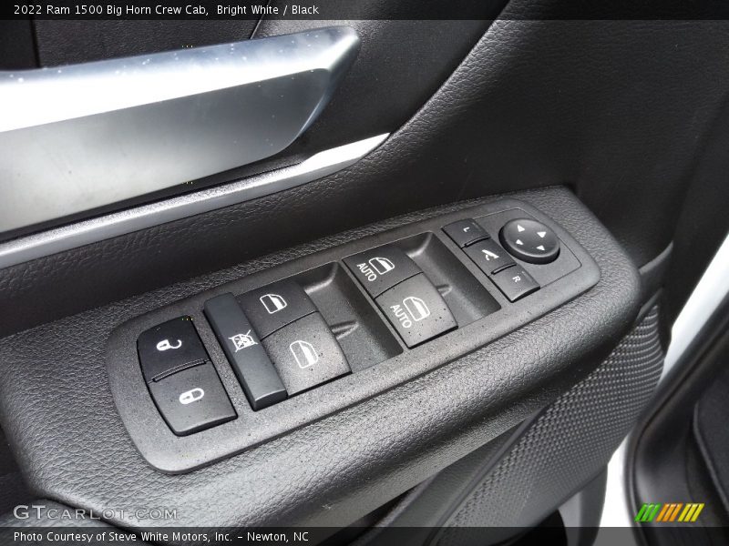 Bright White / Black 2022 Ram 1500 Big Horn Crew Cab