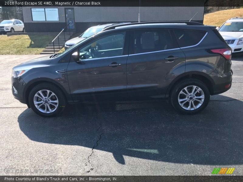 Magnetic / Charcoal Black 2018 Ford Escape SE 4WD