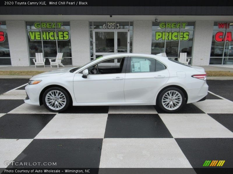 Wind Chill Pearl / Black 2020 Toyota Camry XLE