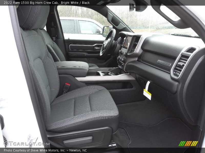 Bright White / Black 2022 Ram 1500 Big Horn Crew Cab