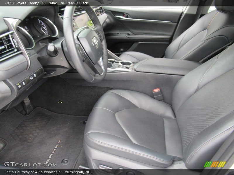 Wind Chill Pearl / Black 2020 Toyota Camry XLE