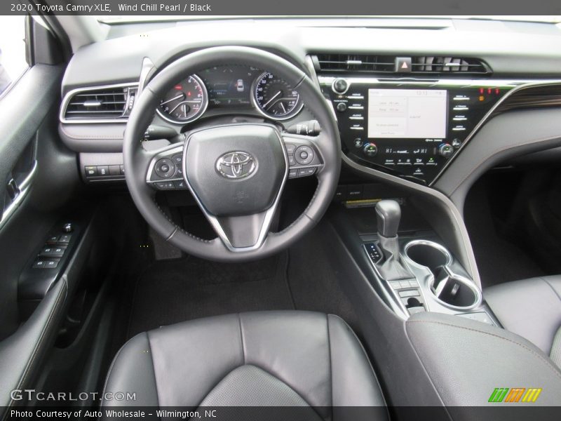 Wind Chill Pearl / Black 2020 Toyota Camry XLE