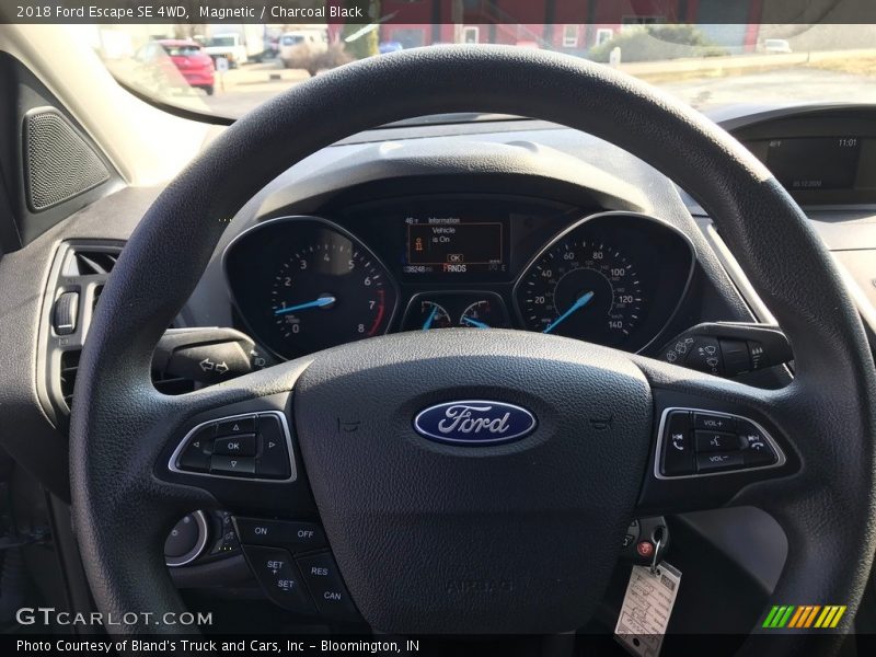 Magnetic / Charcoal Black 2018 Ford Escape SE 4WD