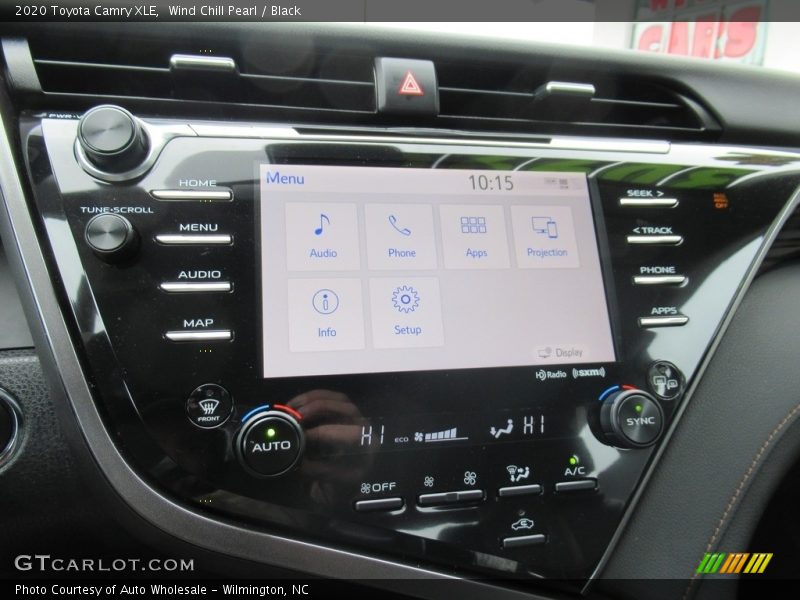 Wind Chill Pearl / Black 2020 Toyota Camry XLE
