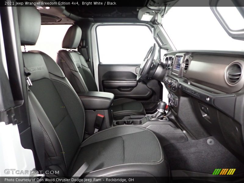 Bright White / Black 2021 Jeep Wrangler Freedom Edition 4x4