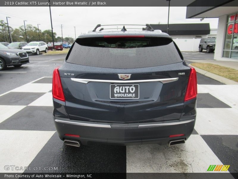 Harbor Blue Metallic / Jet Black 2019 Cadillac XT5 Luxury