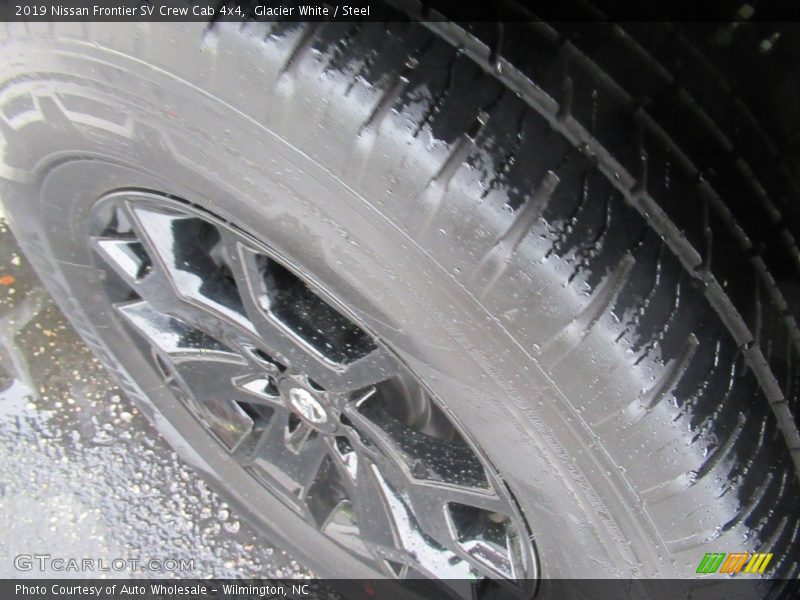 Glacier White / Steel 2019 Nissan Frontier SV Crew Cab 4x4