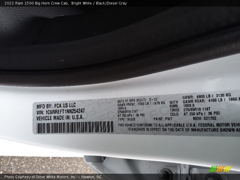 Bright White / Black/Diesel Gray 2022 Ram 1500 Big Horn Crew Cab