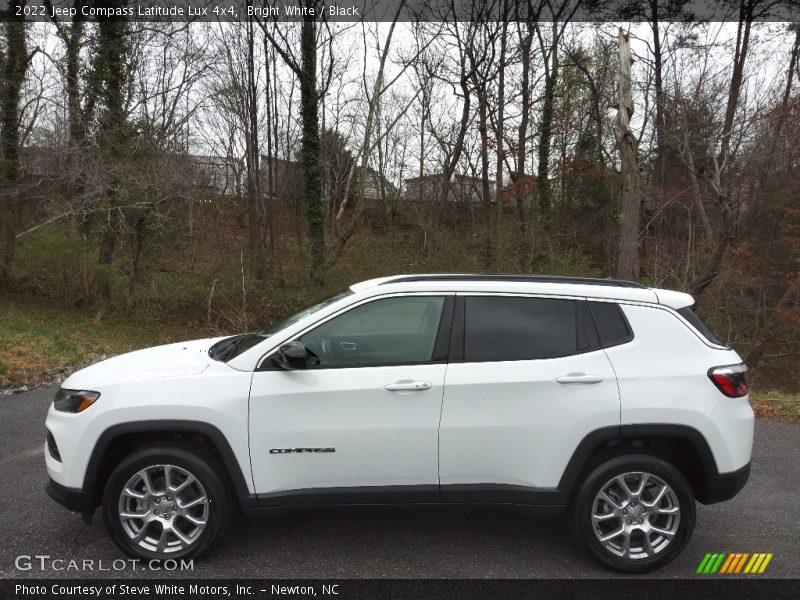  2022 Compass Latitude Lux 4x4 Bright White