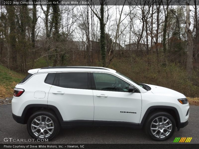  2022 Compass Latitude Lux 4x4 Bright White
