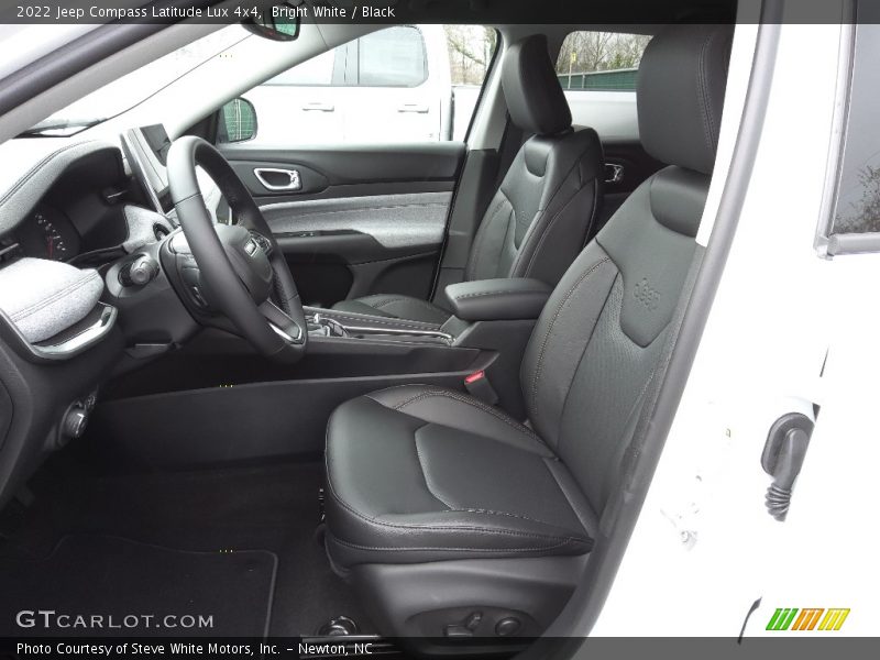 Front Seat of 2022 Compass Latitude Lux 4x4