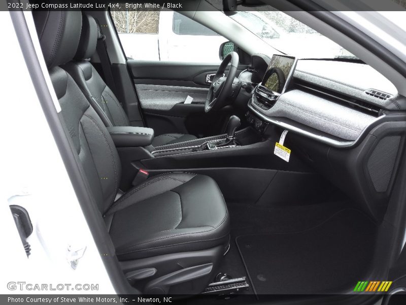 Front Seat of 2022 Compass Latitude Lux 4x4