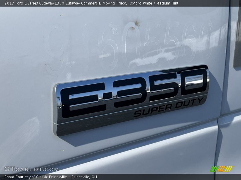 Oxford White / Medium Flint 2017 Ford E Series Cutaway E350 Cutaway Commercial Moving Truck