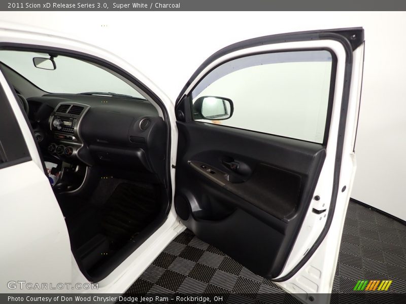 Super White / Charcoal 2011 Scion xD Release Series 3.0