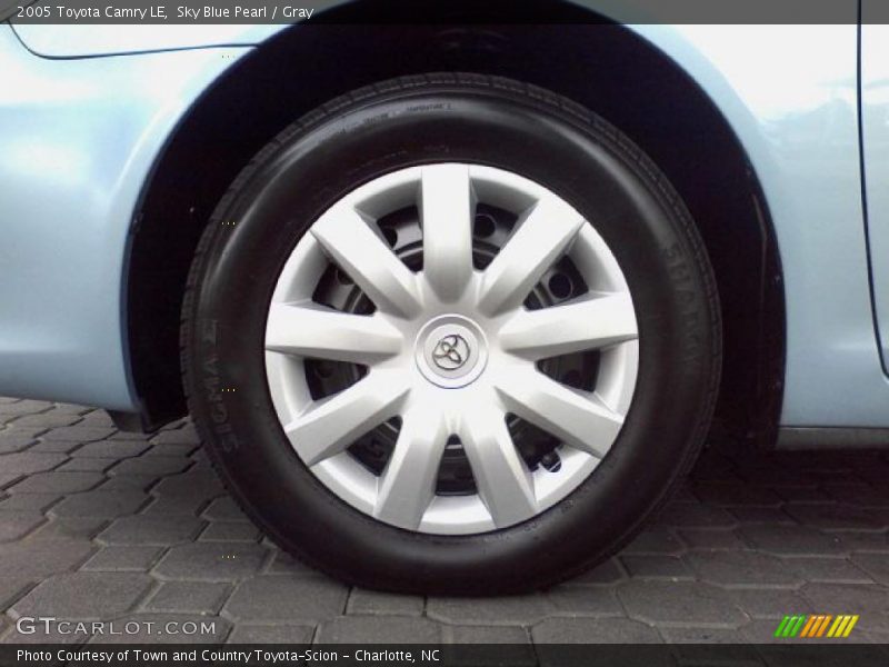Sky Blue Pearl / Gray 2005 Toyota Camry LE