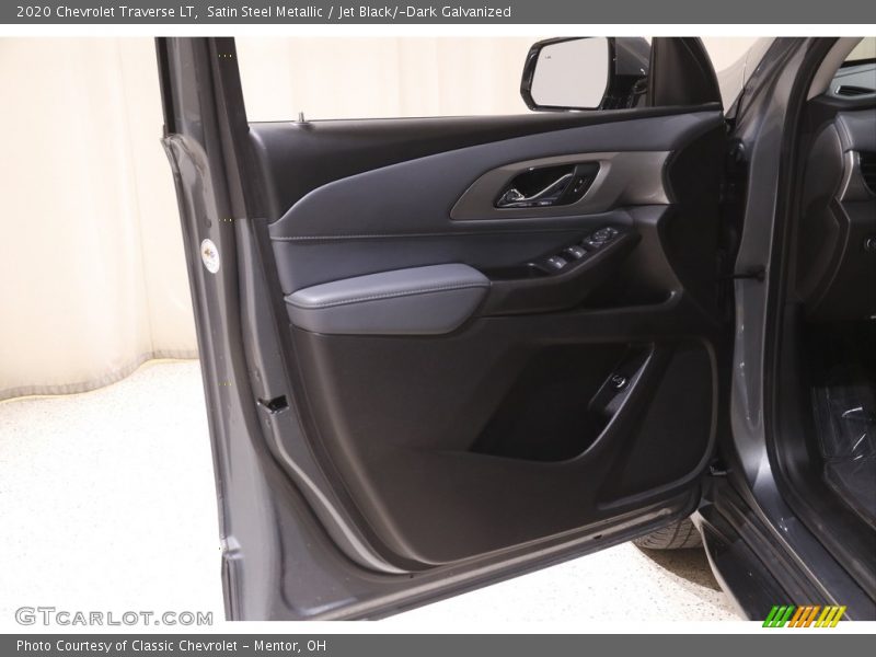 Satin Steel Metallic / Jet Black/­Dark Galvanized 2020 Chevrolet Traverse LT