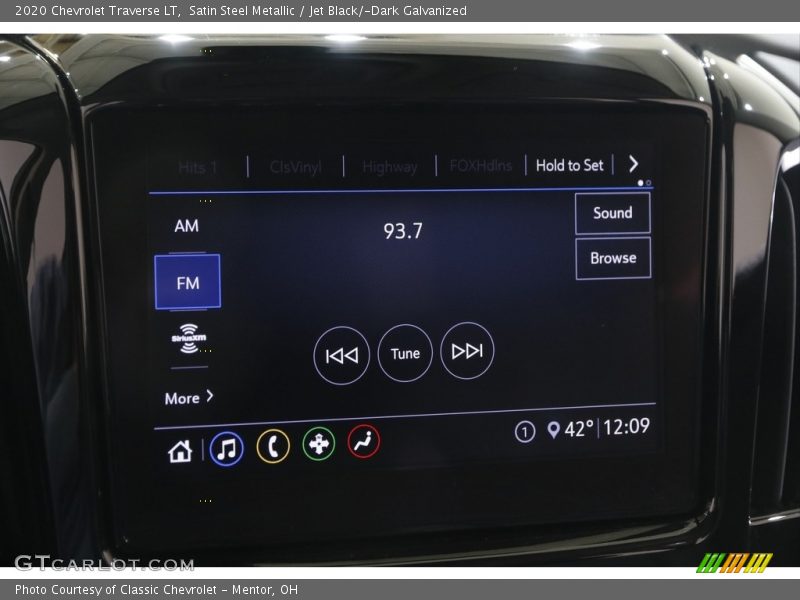 Satin Steel Metallic / Jet Black/­Dark Galvanized 2020 Chevrolet Traverse LT