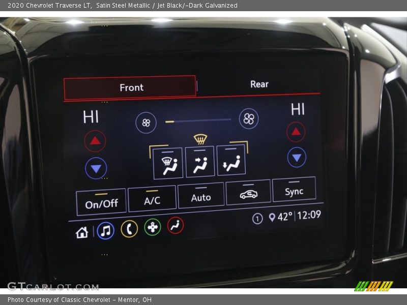 Satin Steel Metallic / Jet Black/­Dark Galvanized 2020 Chevrolet Traverse LT