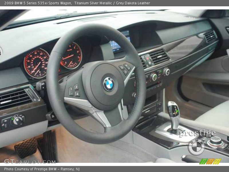 Titanium Silver Metallic / Grey Dakota Leather 2009 BMW 5 Series 535xi Sports Wagon