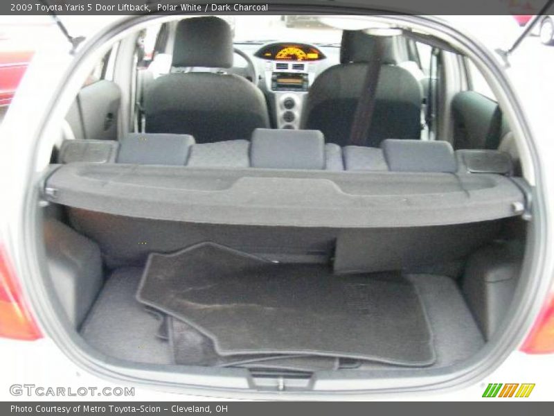 Polar White / Dark Charcoal 2009 Toyota Yaris 5 Door Liftback