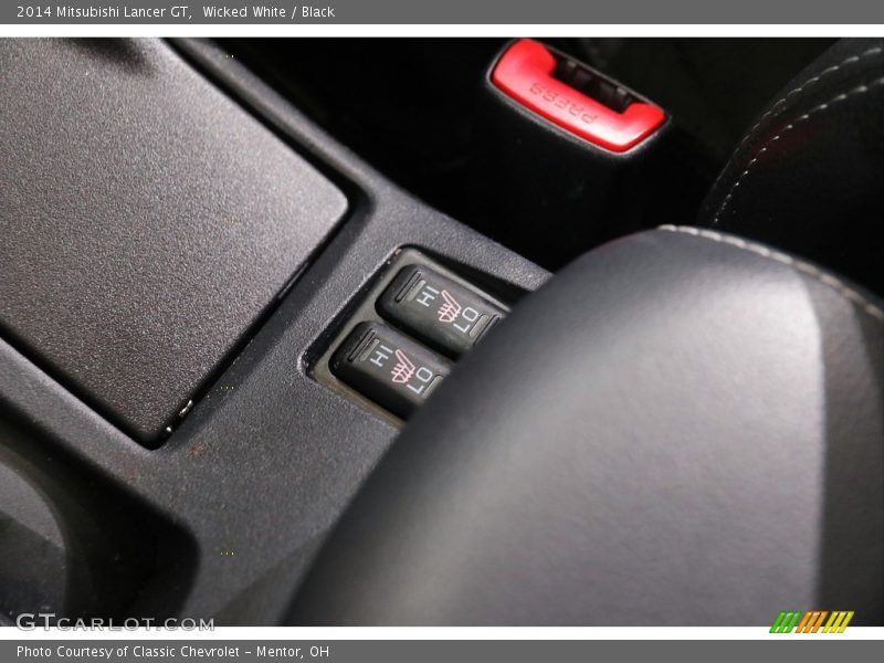 Wicked White / Black 2014 Mitsubishi Lancer GT