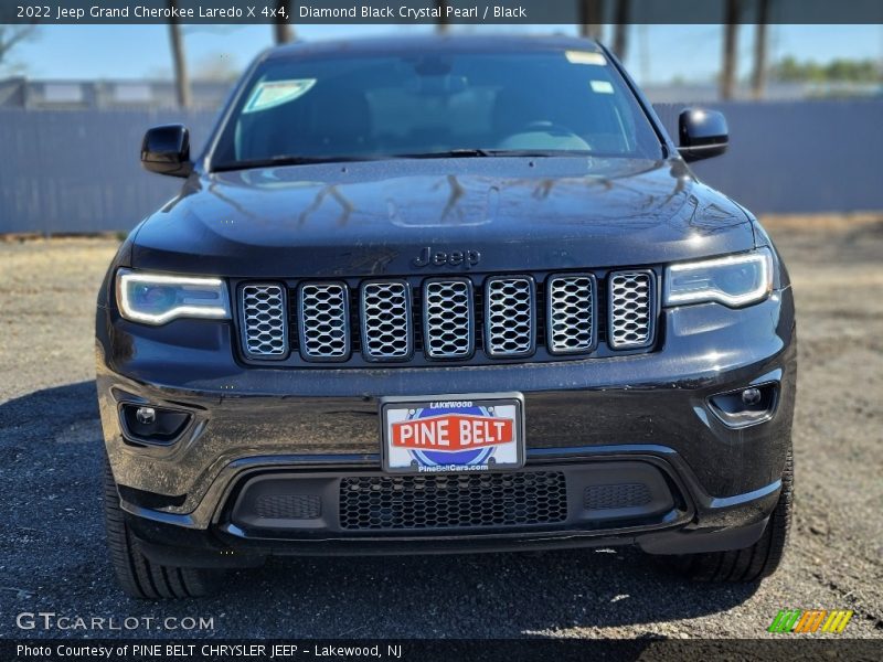 Diamond Black Crystal Pearl / Black 2022 Jeep Grand Cherokee Laredo X 4x4
