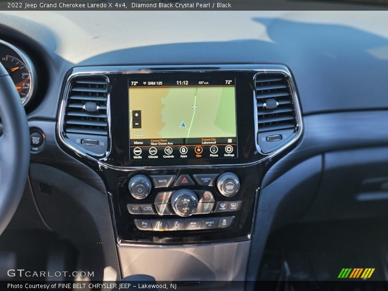 Diamond Black Crystal Pearl / Black 2022 Jeep Grand Cherokee Laredo X 4x4