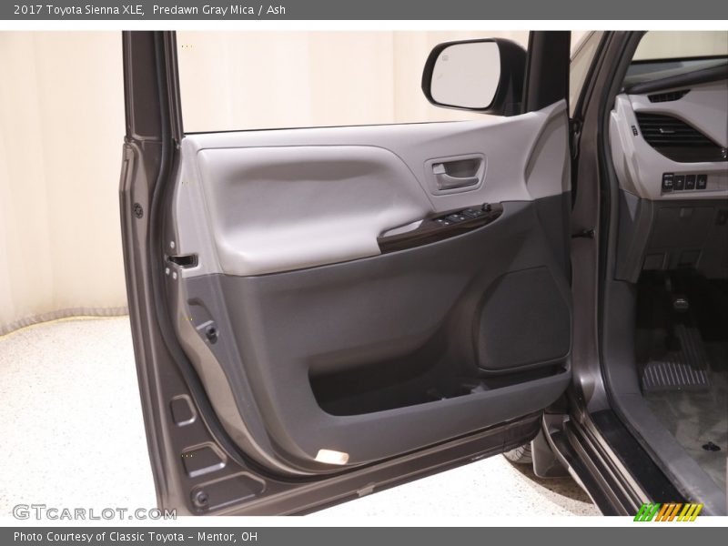 Predawn Gray Mica / Ash 2017 Toyota Sienna XLE