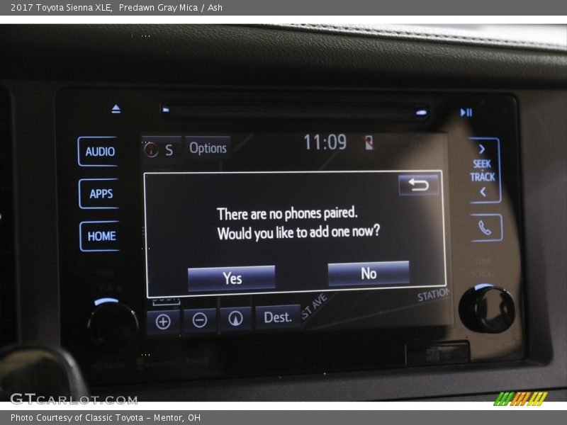 Predawn Gray Mica / Ash 2017 Toyota Sienna XLE