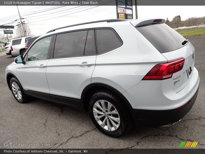 Pure White / Titan Black 2018 Volkswagen Tiguan S 4MOTION