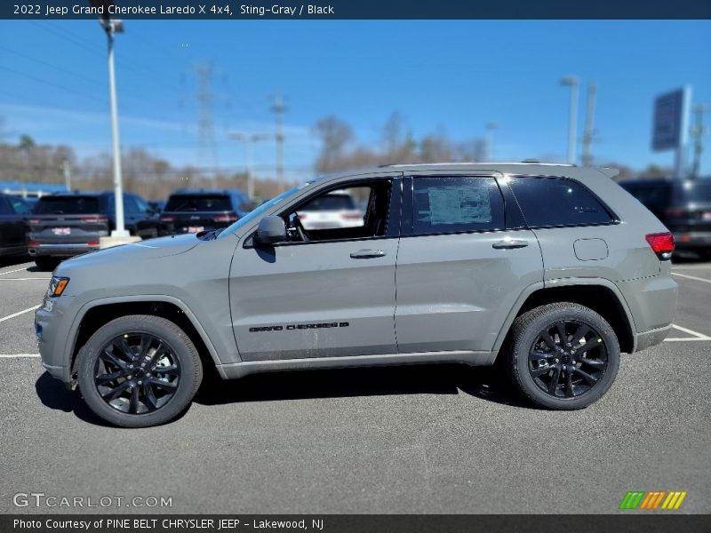 Sting-Gray / Black 2022 Jeep Grand Cherokee Laredo X 4x4