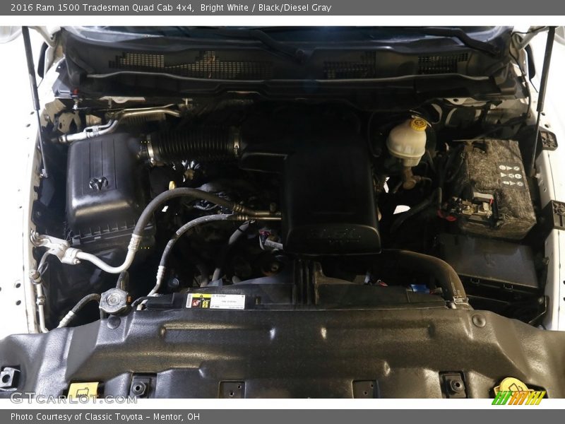 Bright White / Black/Diesel Gray 2016 Ram 1500 Tradesman Quad Cab 4x4