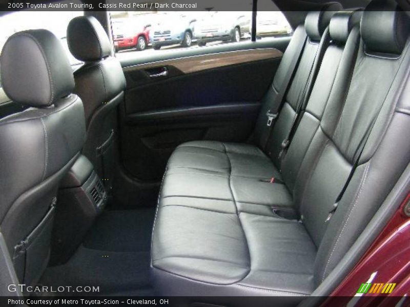 Cassis Red Pearl / Dark Charcoal 2005 Toyota Avalon Touring