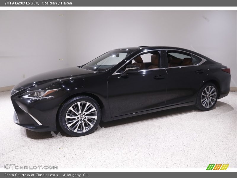 Front 3/4 View of 2019 ES 350