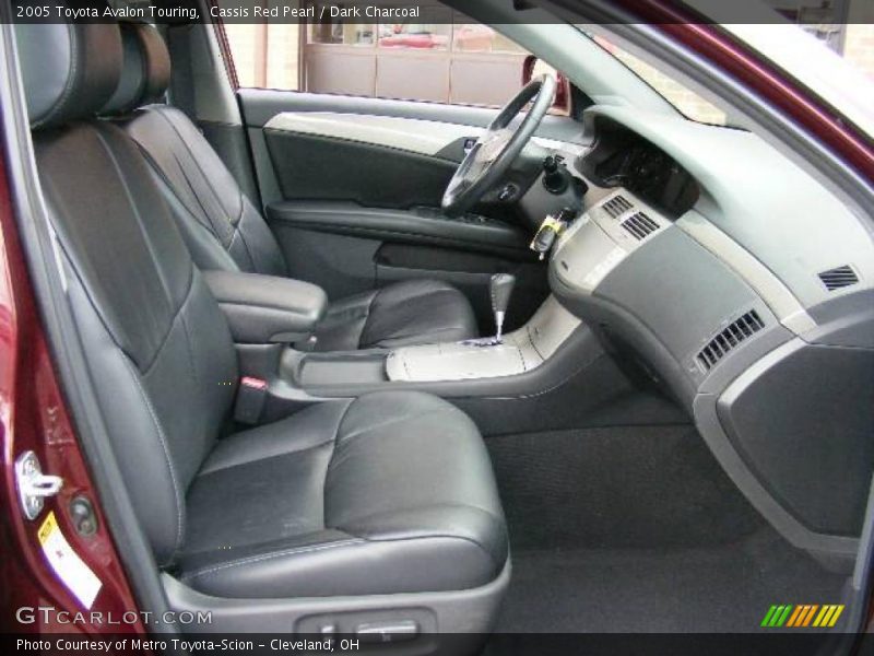 Cassis Red Pearl / Dark Charcoal 2005 Toyota Avalon Touring
