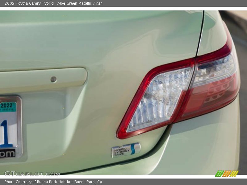 Aloe Green Metallic / Ash 2009 Toyota Camry Hybrid