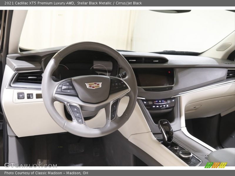 Stellar Black Metallic / Cirrus/Jet Black 2021 Cadillac XT5 Premium Luxury AWD