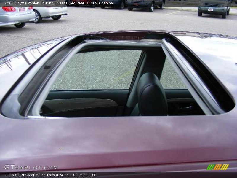 Cassis Red Pearl / Dark Charcoal 2005 Toyota Avalon Touring