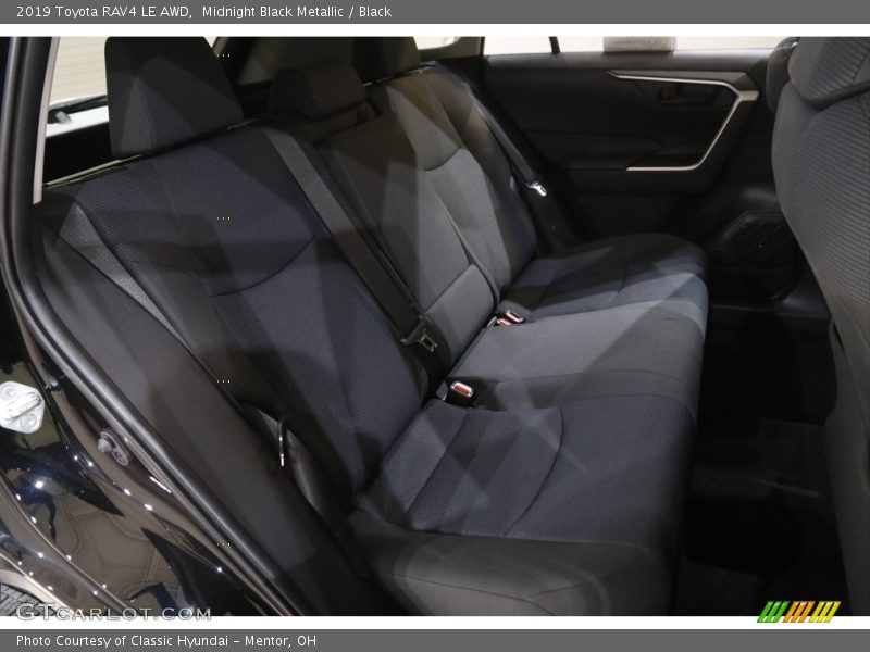 Midnight Black Metallic / Black 2019 Toyota RAV4 LE AWD