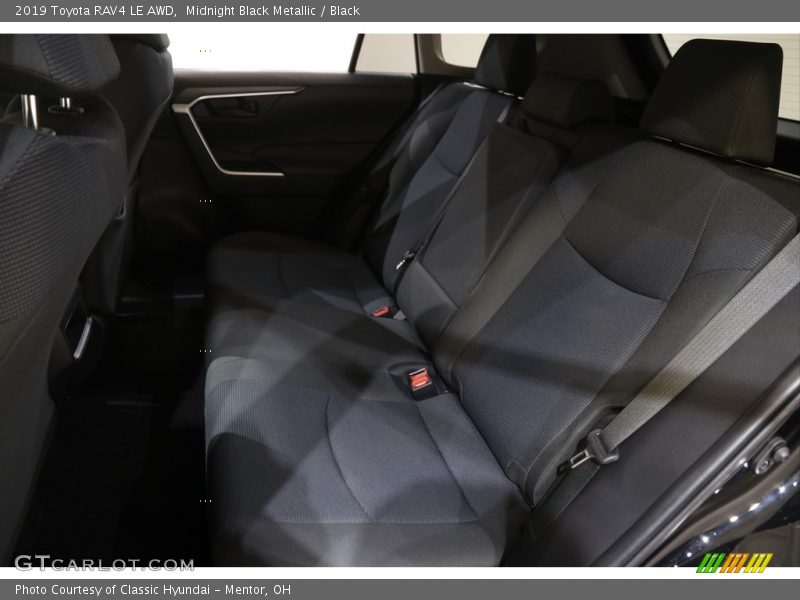 Midnight Black Metallic / Black 2019 Toyota RAV4 LE AWD