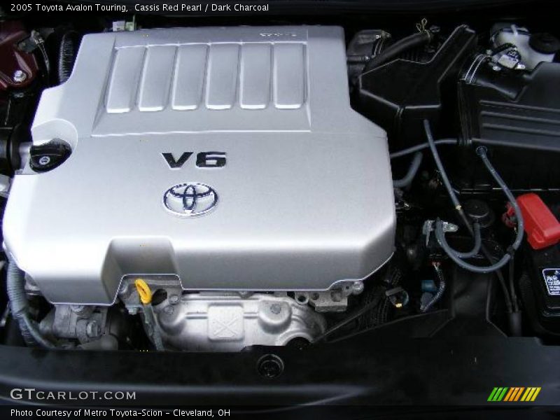 Cassis Red Pearl / Dark Charcoal 2005 Toyota Avalon Touring
