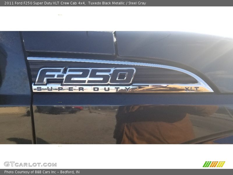 Tuxedo Black Metallic / Steel Gray 2011 Ford F250 Super Duty XLT Crew Cab 4x4