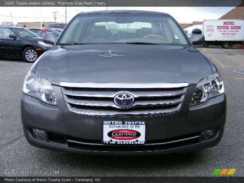 Phantom Gray Pearl / Ivory 2005 Toyota Avalon Limited