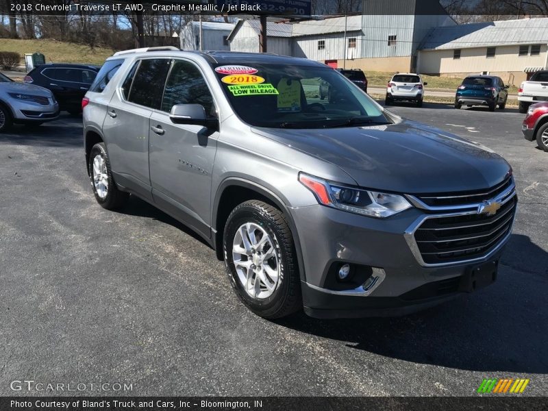 Graphite Metallic / Jet Black 2018 Chevrolet Traverse LT AWD