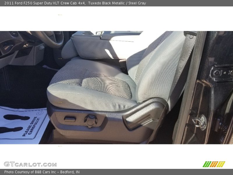 Tuxedo Black Metallic / Steel Gray 2011 Ford F250 Super Duty XLT Crew Cab 4x4