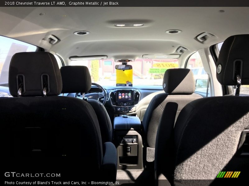 Graphite Metallic / Jet Black 2018 Chevrolet Traverse LT AWD