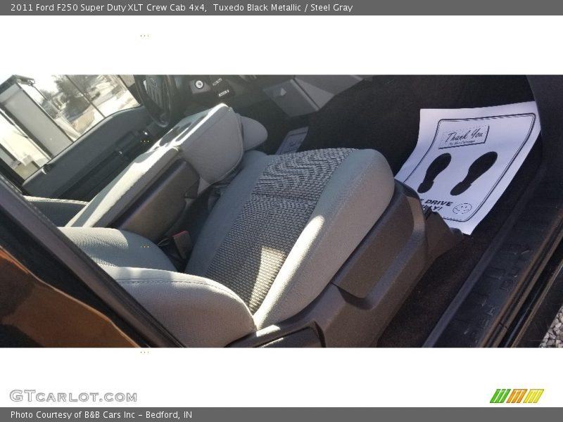 Tuxedo Black Metallic / Steel Gray 2011 Ford F250 Super Duty XLT Crew Cab 4x4