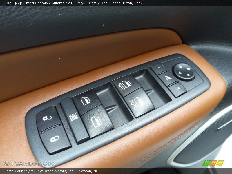 Ivory 3-Coat / Dark Sienna Brown/Black 2020 Jeep Grand Cherokee Summit 4x4